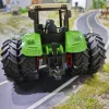 1/24 Méretarányú Nyolckerekű Játék Traktor