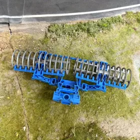   Traktor Kiegészítő Játékszett – Cserélhető Mezőgazdasági Tartozékok Farmoláshoz, Aratáshoz és Műveléshez